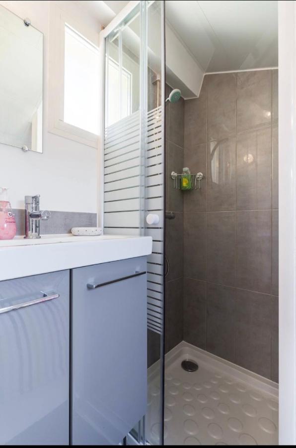 Homelivia, Attic Room -Mansarde Sous Les Toits De Nice Exterior foto